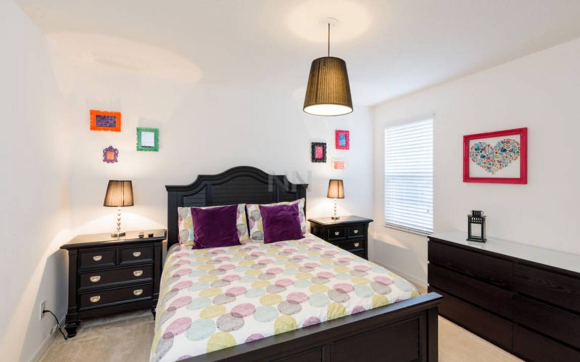 Photo of Bedroom in Veranda Palms