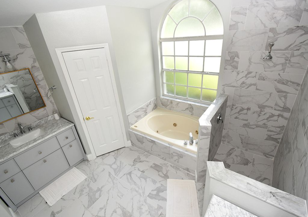 Photo of Bathroom in Greater Groves