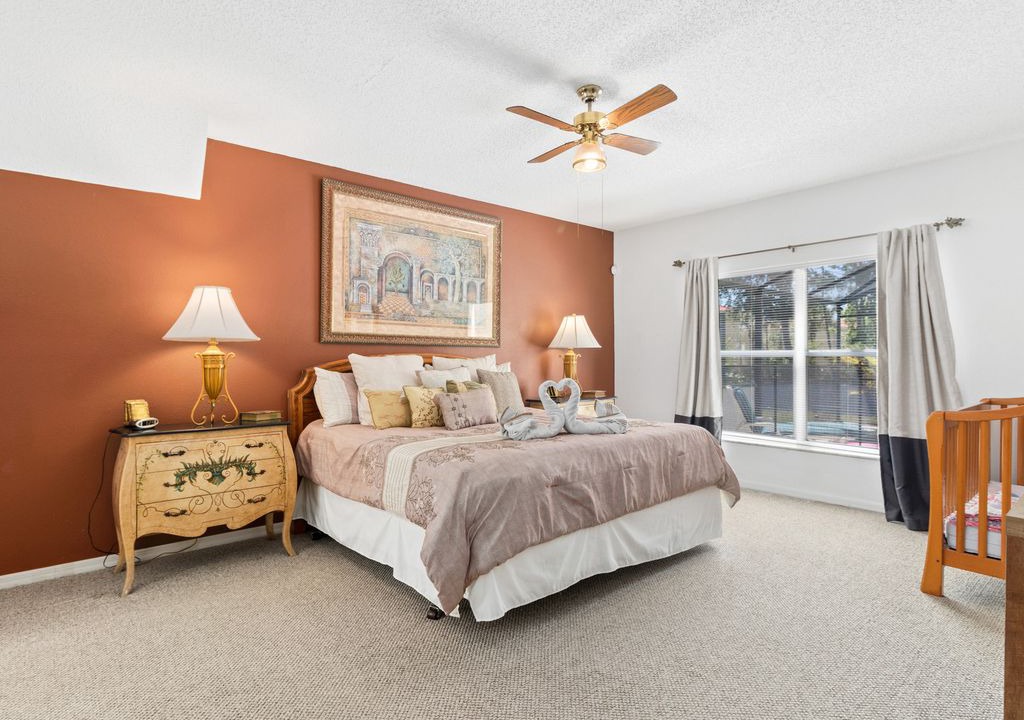 Photo of Bedroom in Seasons