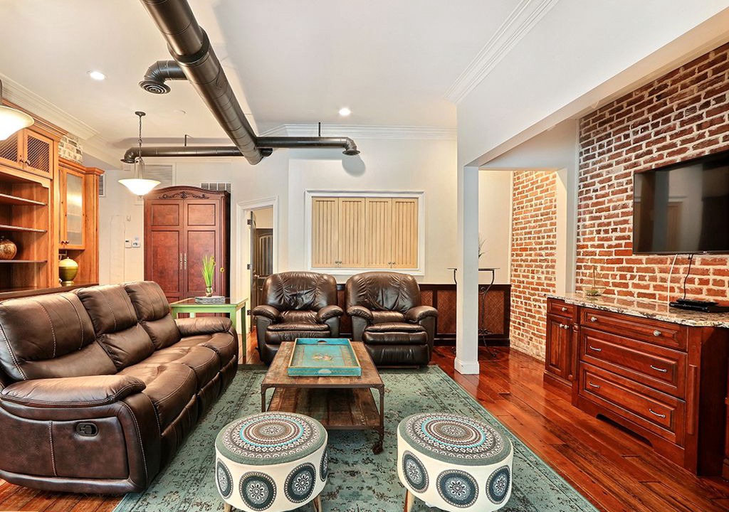 Photo of Livingroom in Historic Downtown Savannah