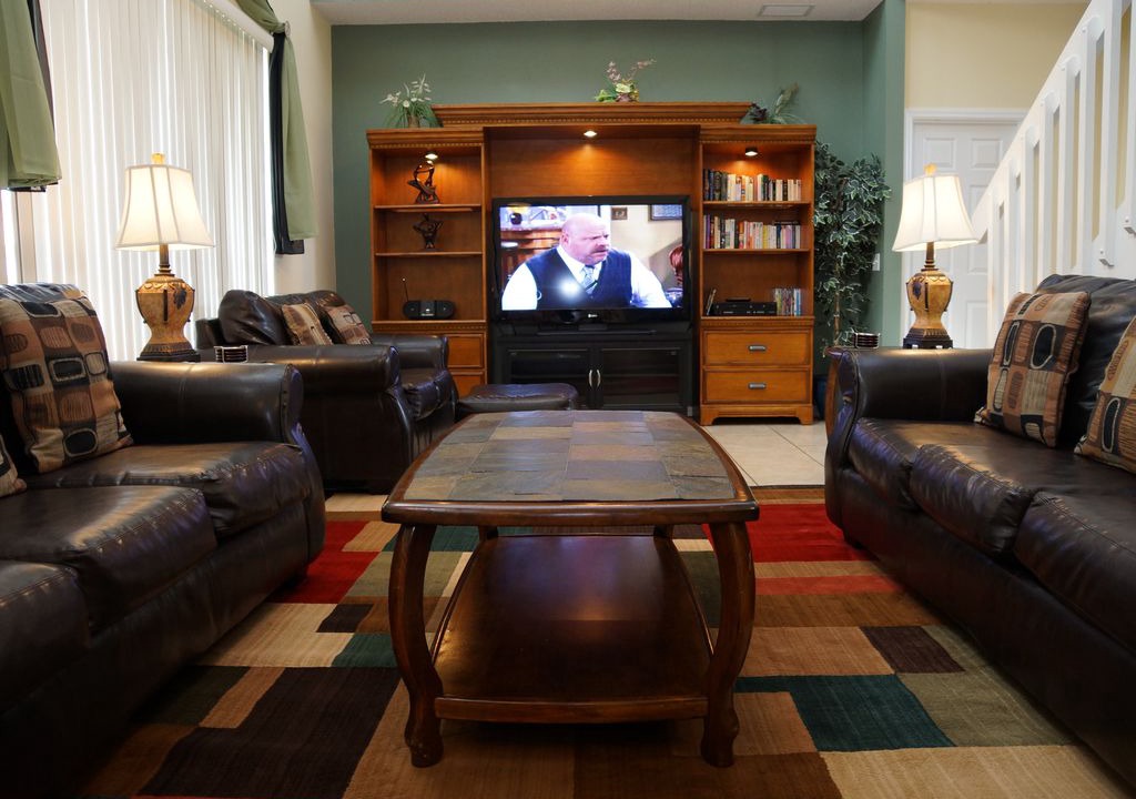 Photo of Livingroom in Crescent Lakes