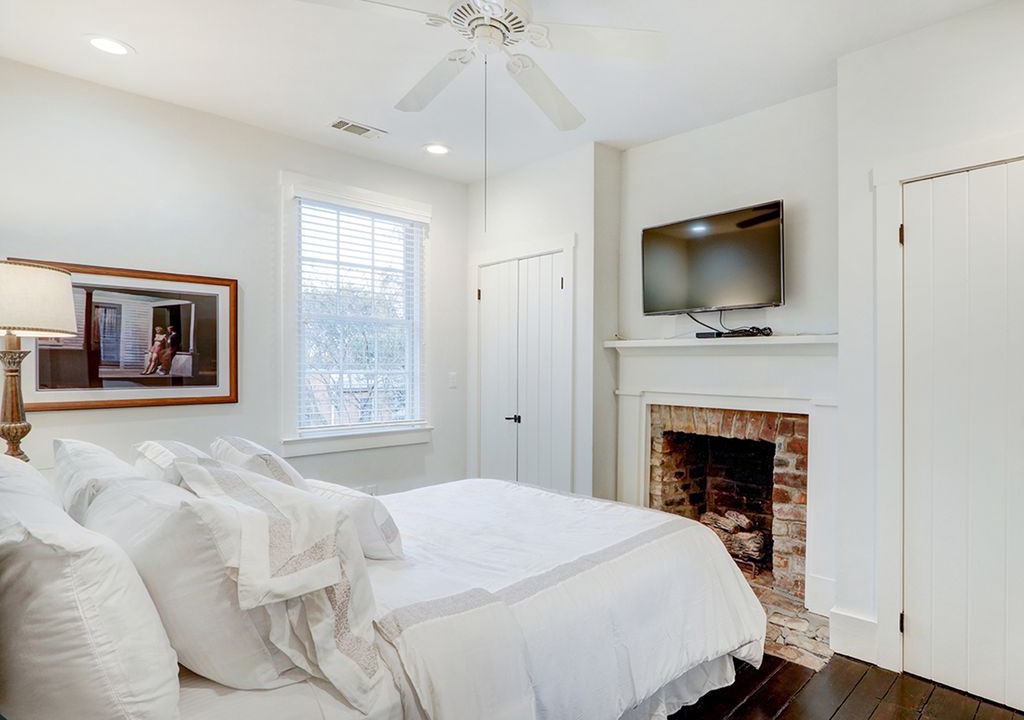 Photo of Bedroom in Beach Institute