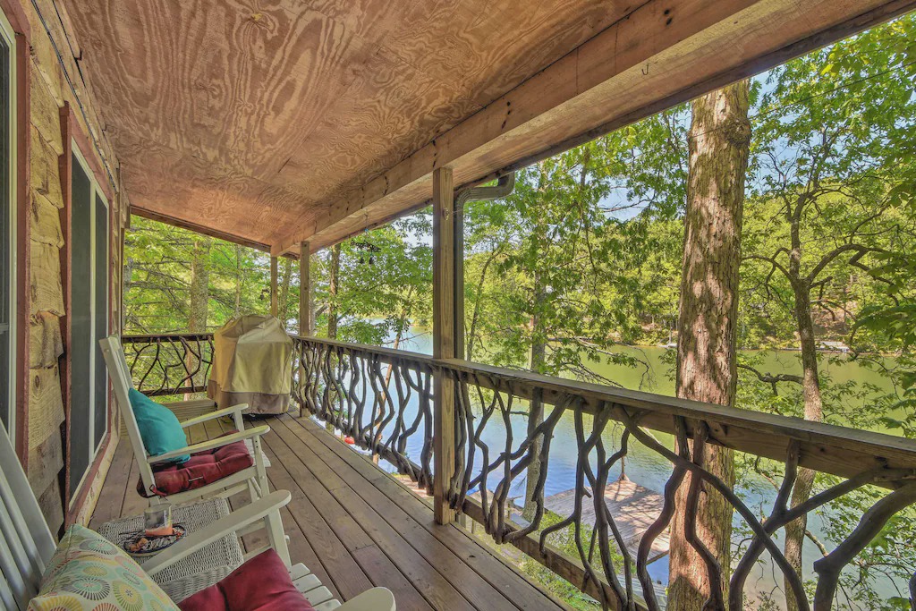 Photo of Patio Balcony in Mountain Rest