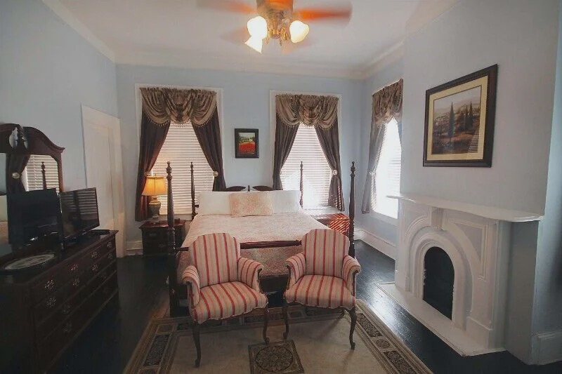Photo of Others in Historic District - North