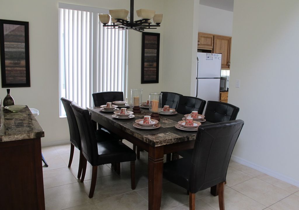 Photo of Livingroom in Sunset Lakes