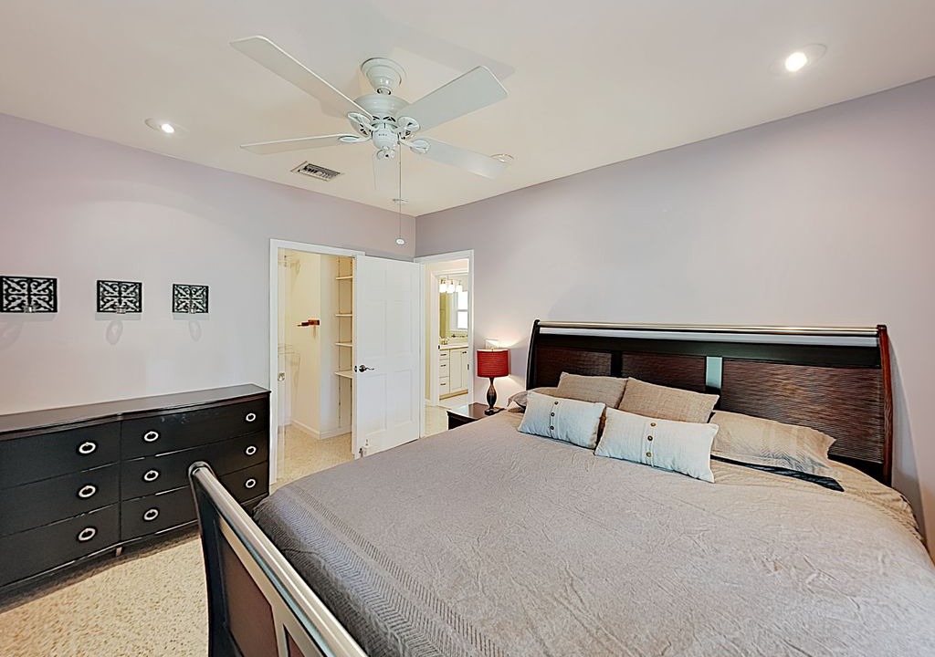 Photo of Bedroom in Tarpon River