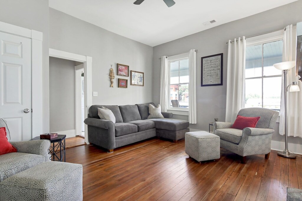 Photo of Livingroom in Historic Downtown Savannah