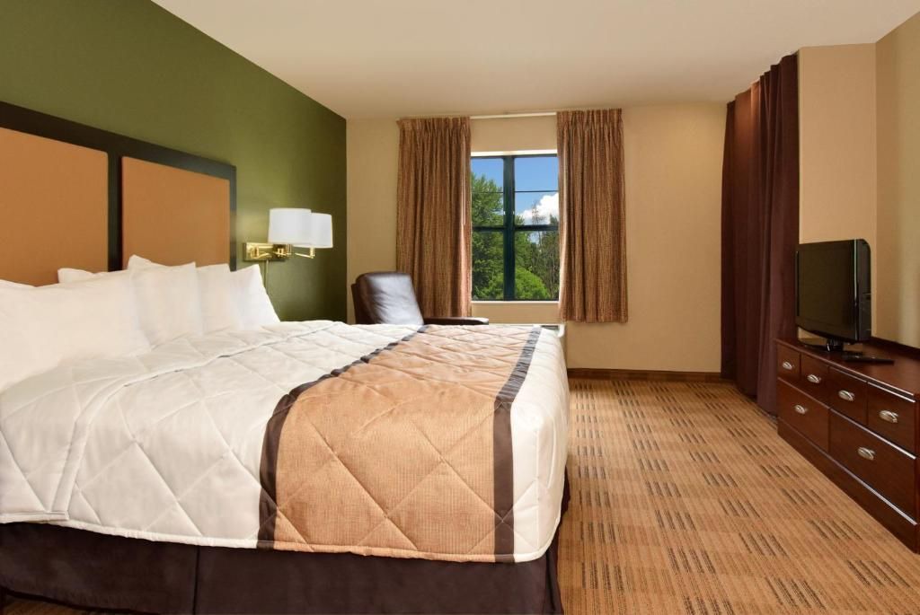 Photo of Bedroom in Poplar Place - University Place