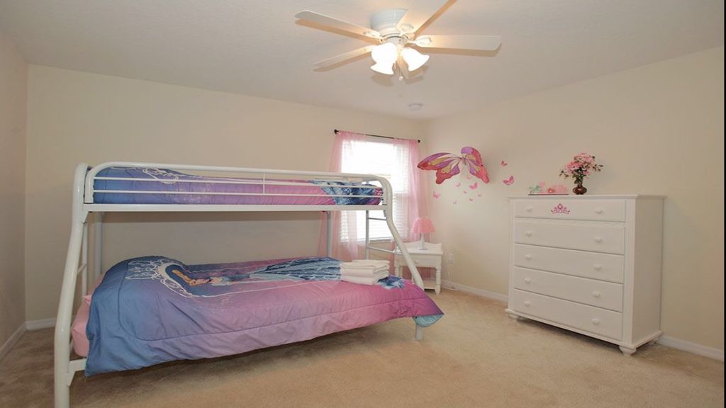 Photo of Bedroom in Veranda Palms