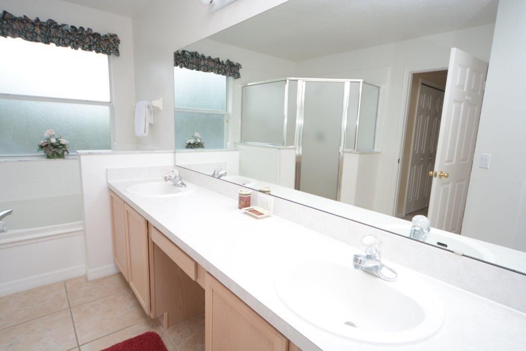 Photo of Bathroom in Eagle Pointe South