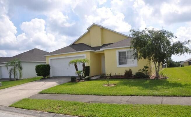 Photo of Buildings in Hillcrest Estates