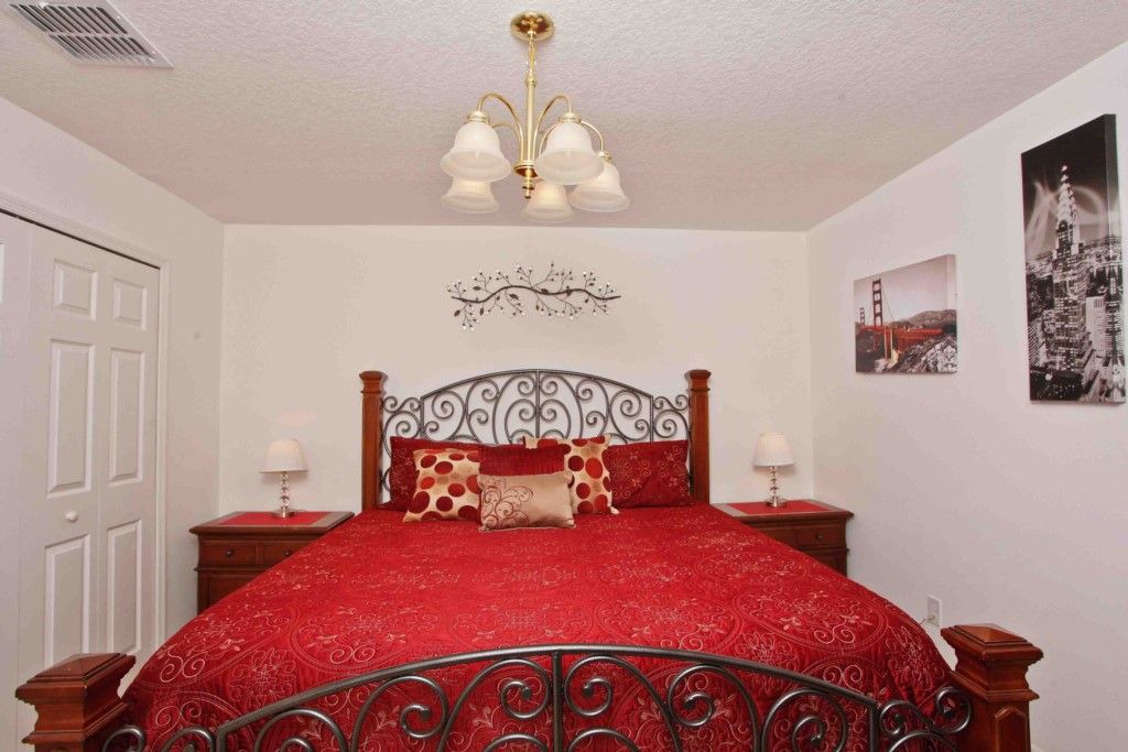 Photo of Bedroom in Veranda Palms