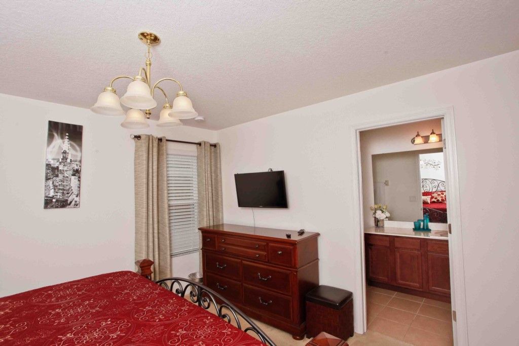 Photo of Bedroom in Veranda Palms
