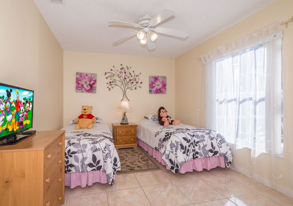 Photo of Bedroom in Creekside
