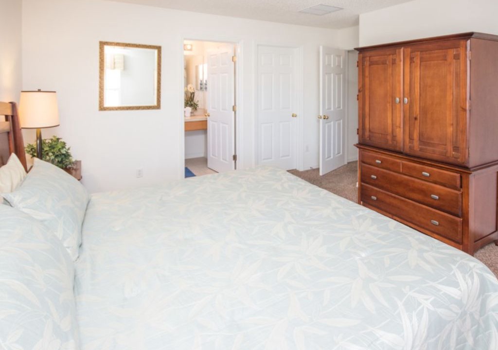 Photo of Bedroom in Seasons