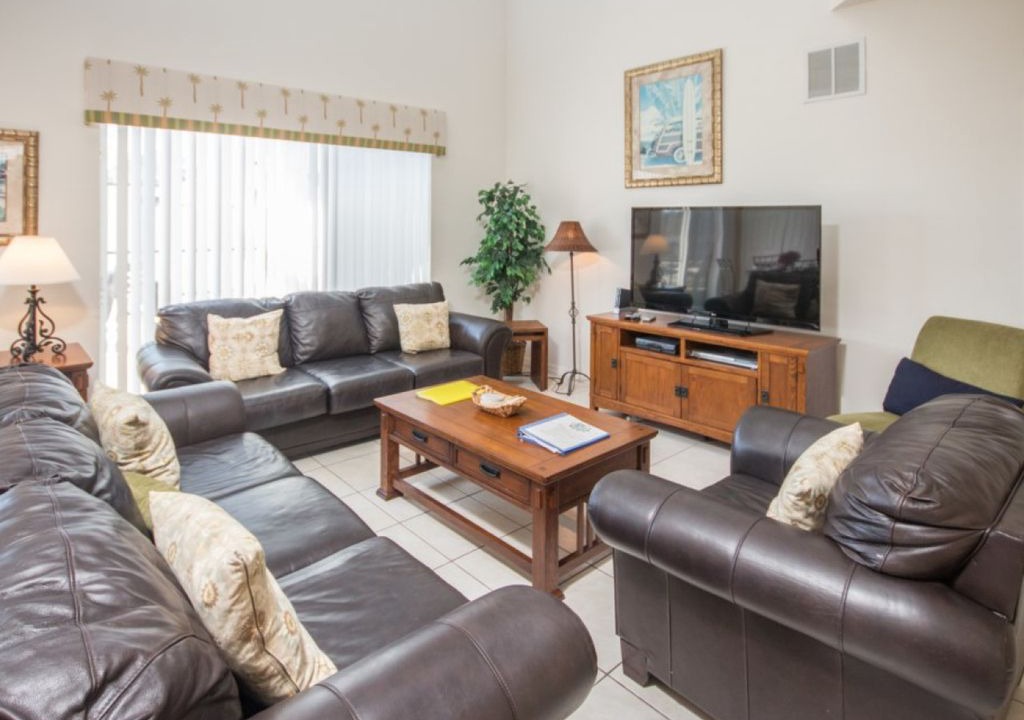 Photo of Livingroom in Seasons