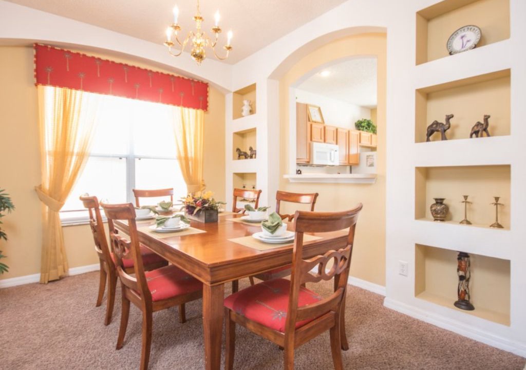 Photo of Livingroom in Seasons