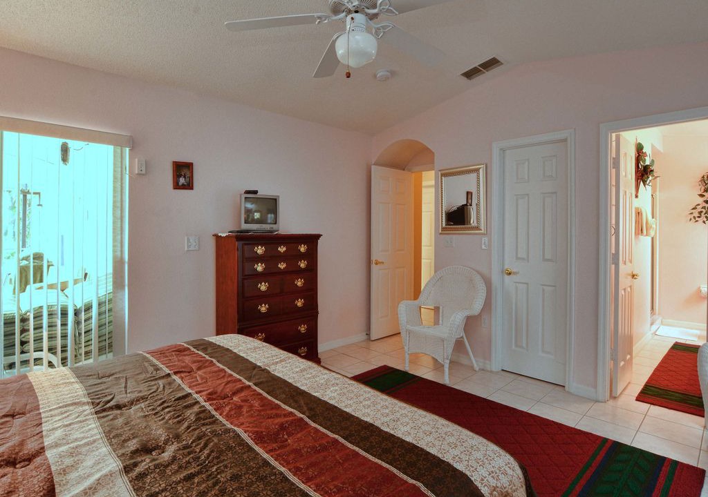 Photo of Bedroom in Greater Groves