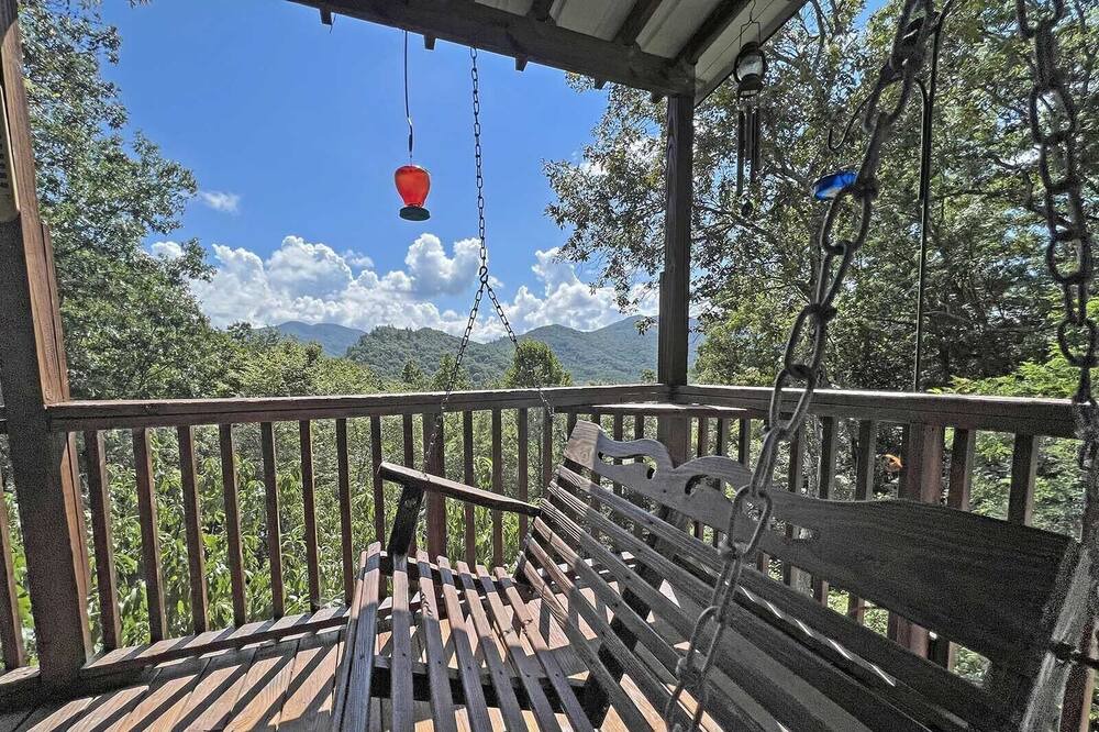 Photo of Patio Balcony in Robbinsville