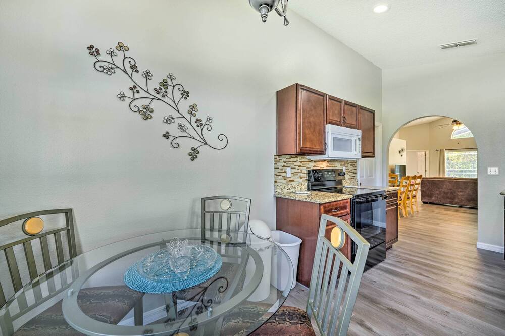 Photo of Kitchen in Creekside
