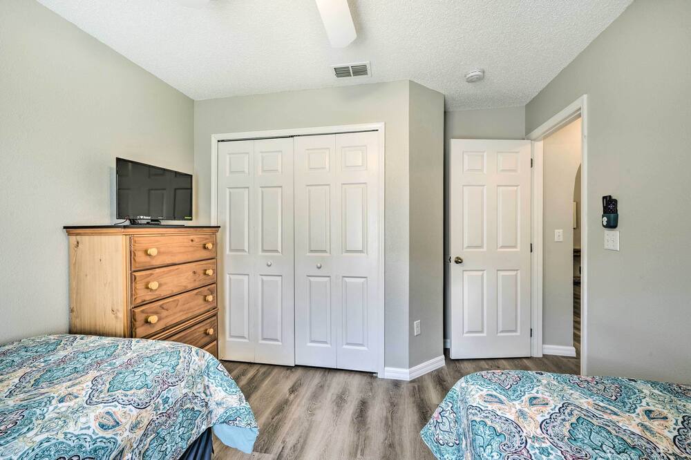 Photo of Bedroom in Creekside