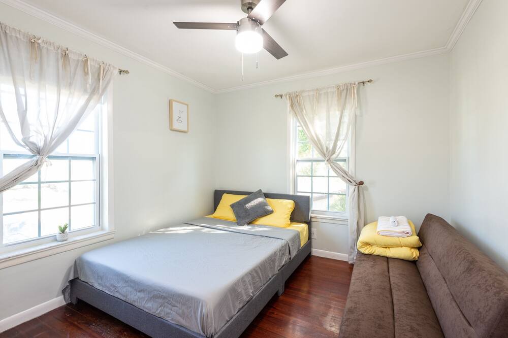 Photo of Bedroom in Riviera Bay