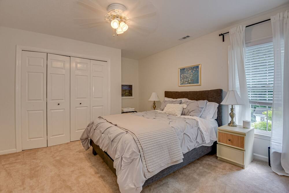 Photo of Bedroom in Houndslake