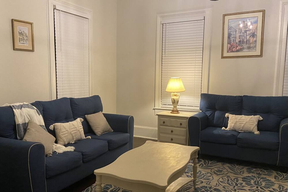 Photo of Livingroom in Trenton