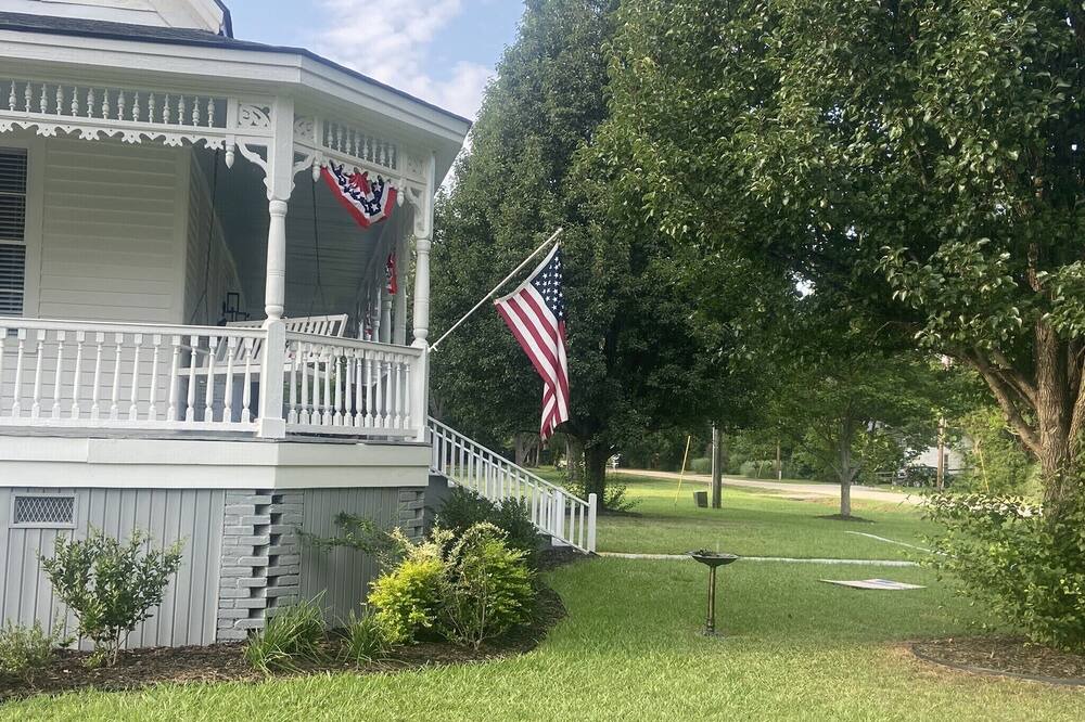 Photo of Outdoor in Trenton
