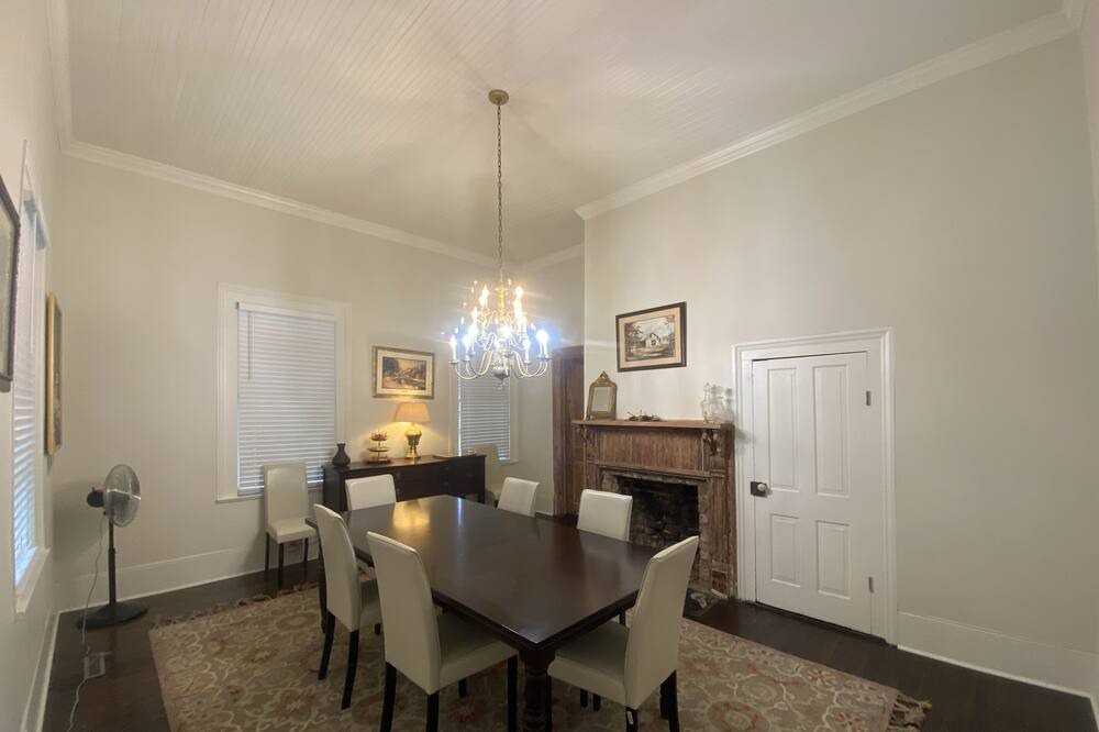 Photo of Livingroom in Trenton