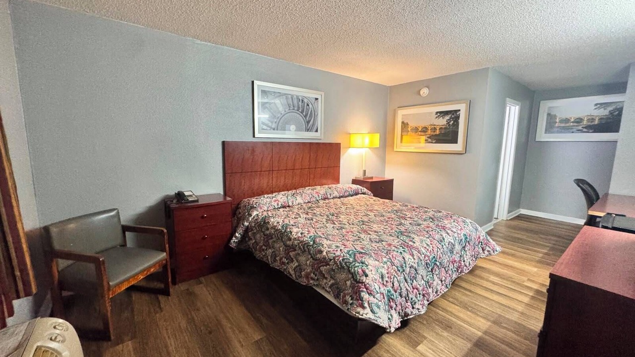 Photo of Bedroom in Sweetwater