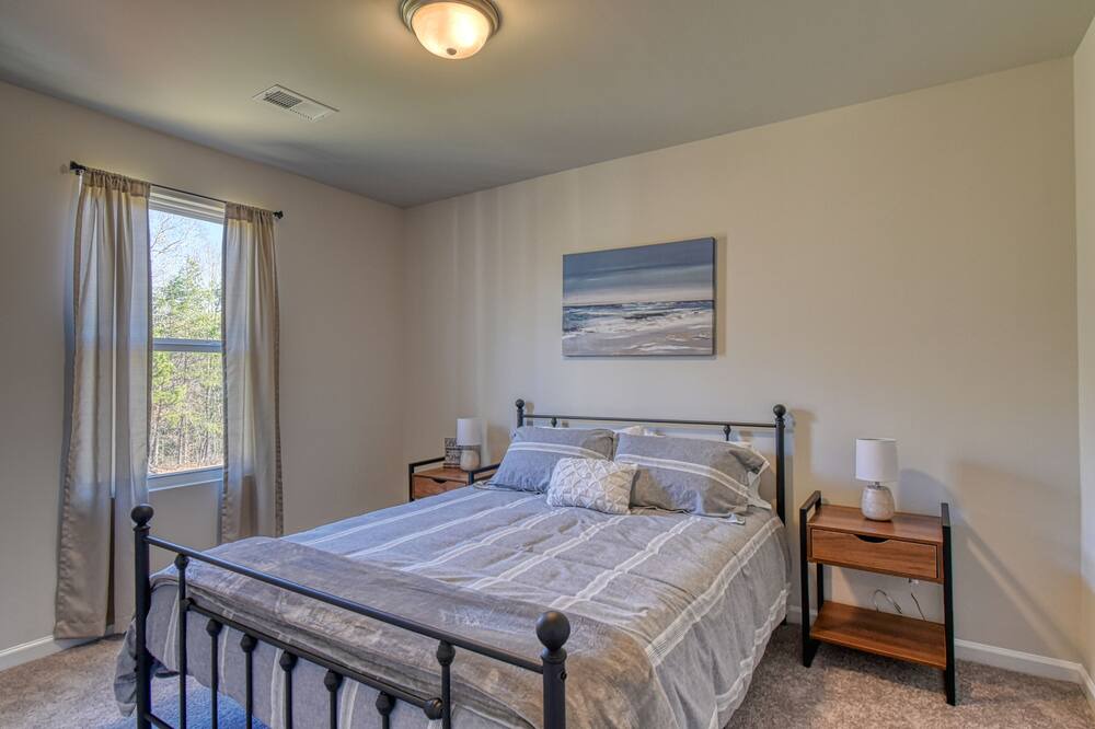 Photo of Bedroom in Anderson