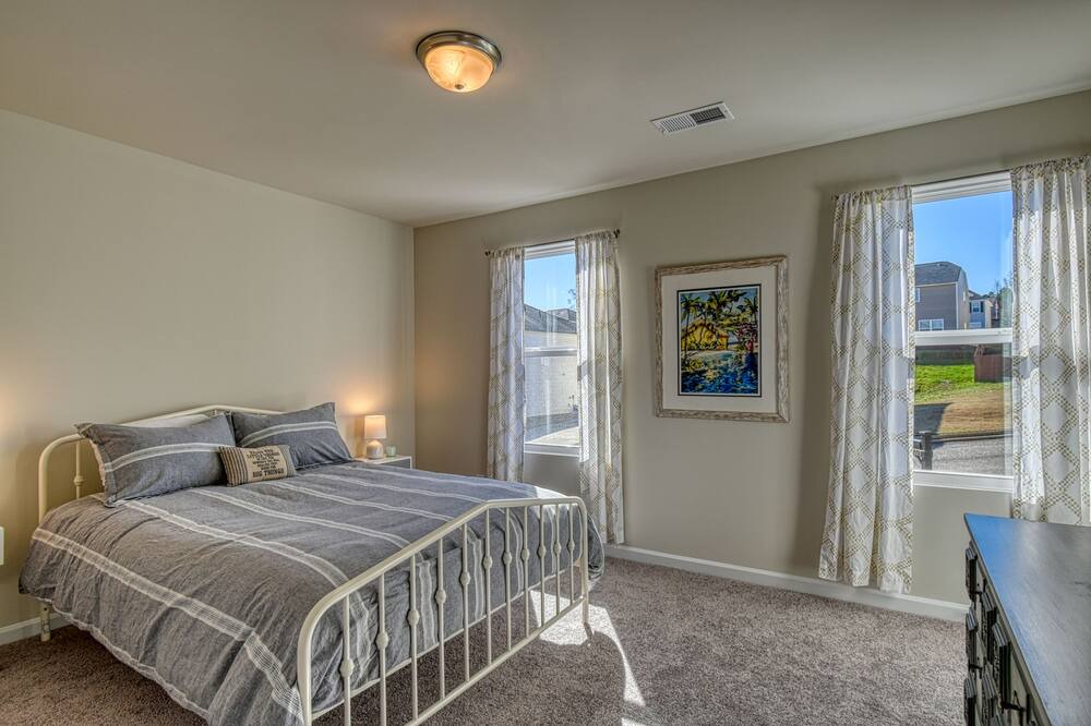 Photo of Bedroom in Anderson