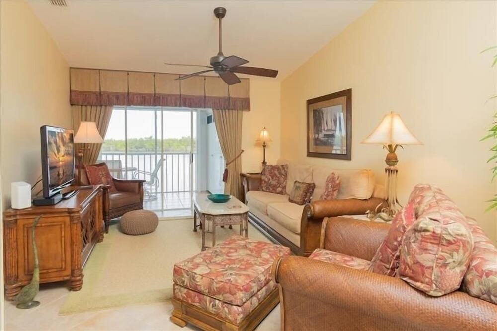 Photo of Others in Hammock Bay