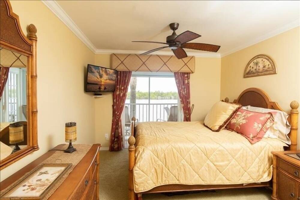Photo of Others in Hammock Bay