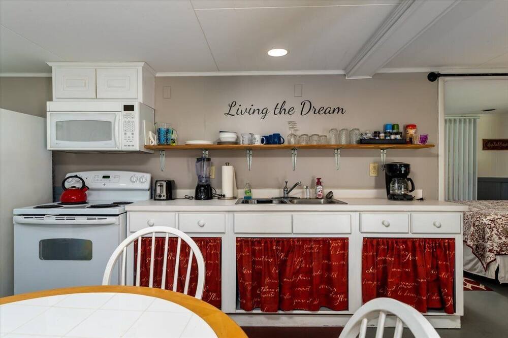 Photo of Kitchen in Edisto Island