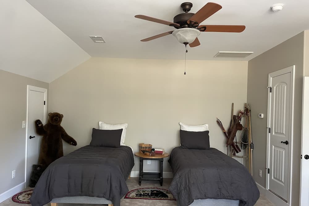 Photo of Bedroom in Aiken