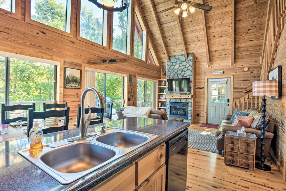 Photo of Kitchen in Seneca
