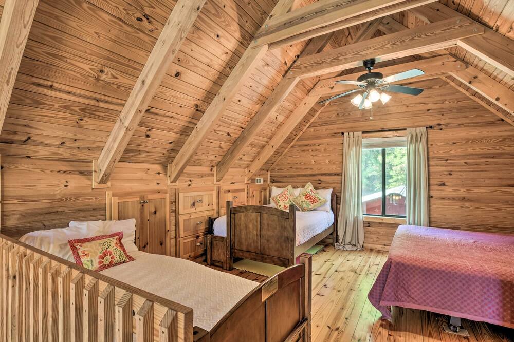 Photo of Bedroom in Seneca