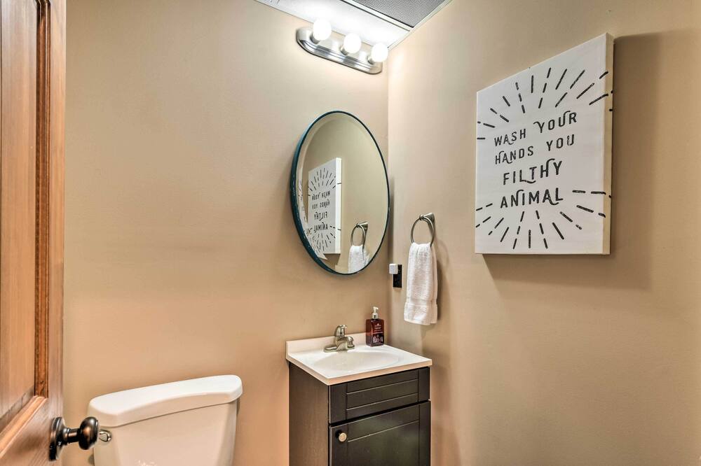 Photo of Bathroom in Seneca