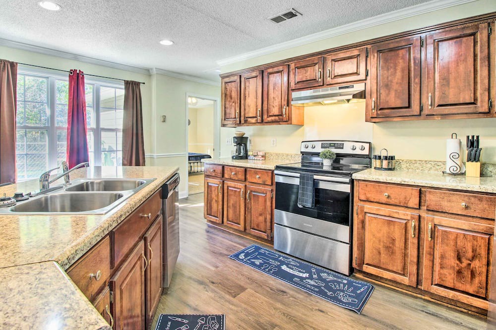 Photo of Kitchen in Hinesville