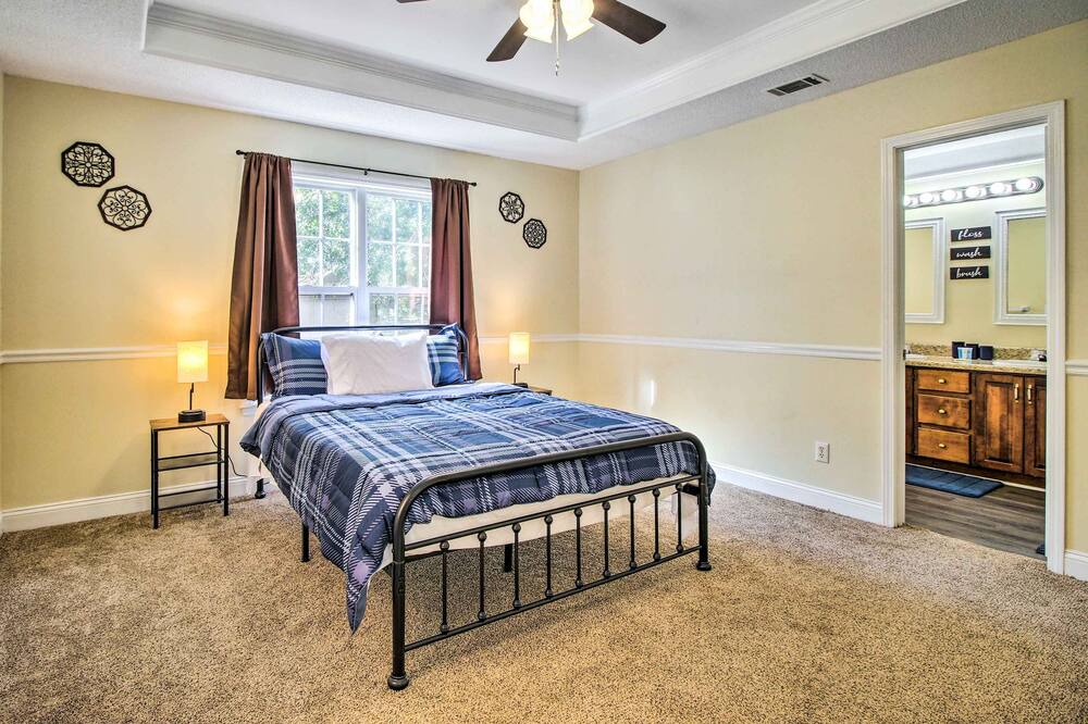 Photo of Bedroom in Hinesville