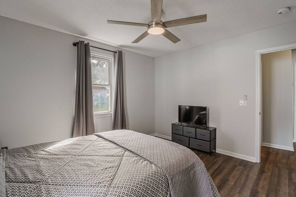 Photo of Bedroom in Cayce