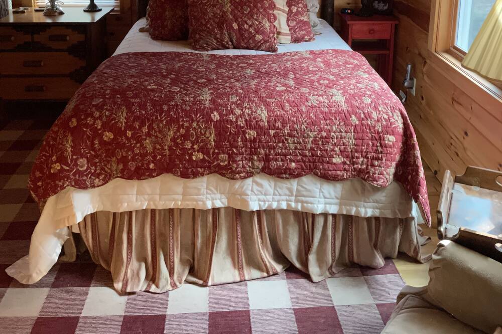Photo of Bedroom in Cashiers