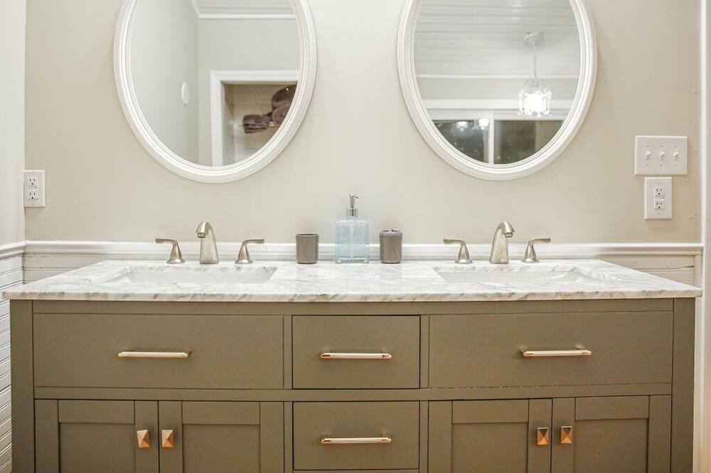 Photo of Bathroom in Salem