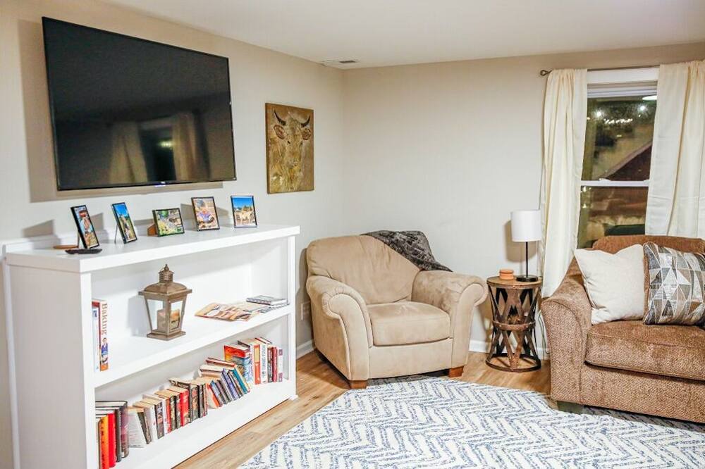 Photo of Bedroom in Salem