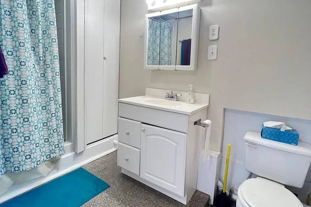 Photo of Bathroom in Inman