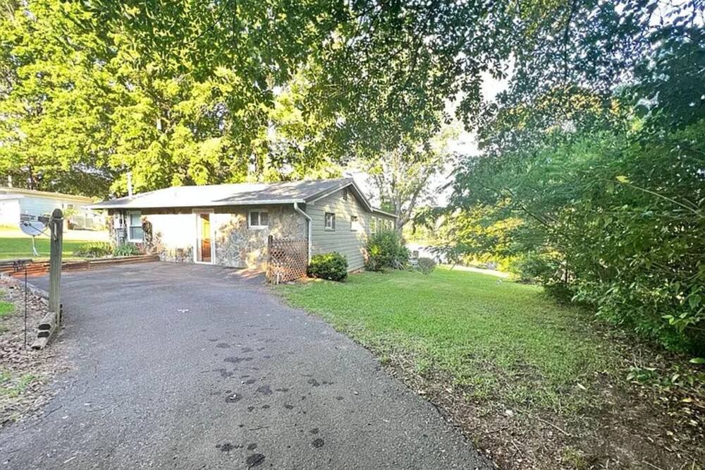 Photo of Outdoor in Inman
