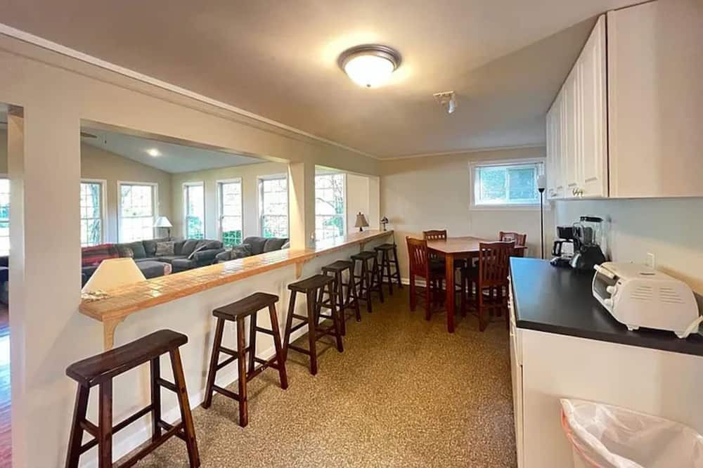 Photo of Kitchen in Inman