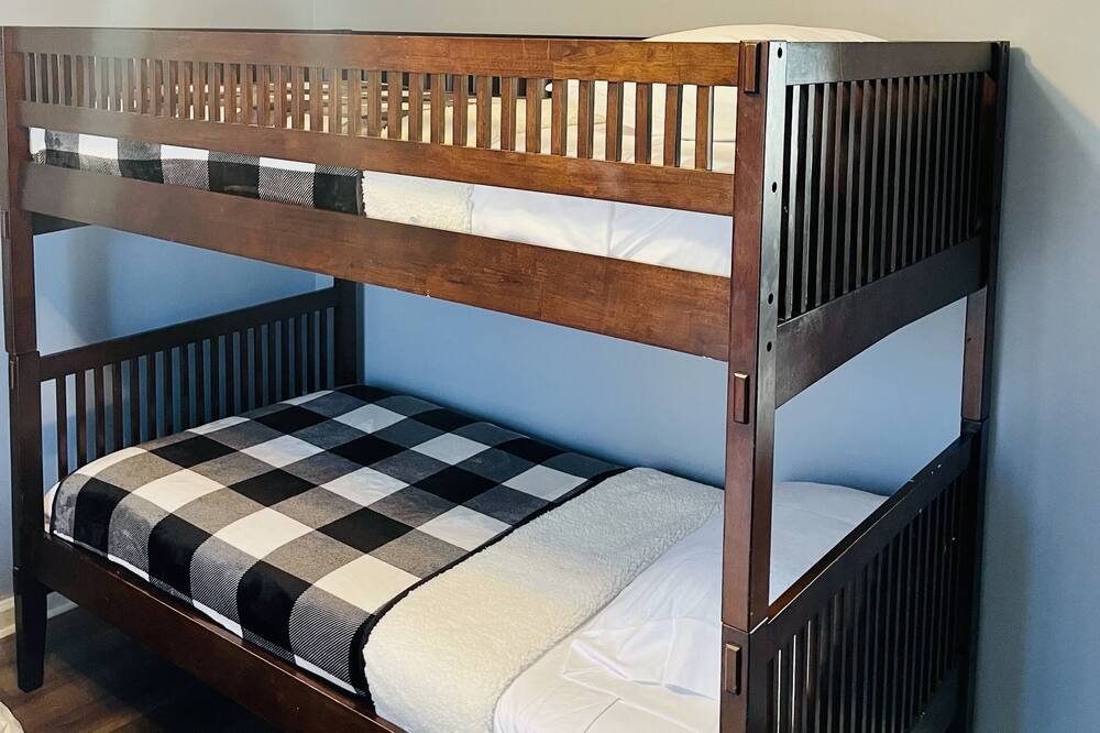 Photo of Bedroom in Winder
